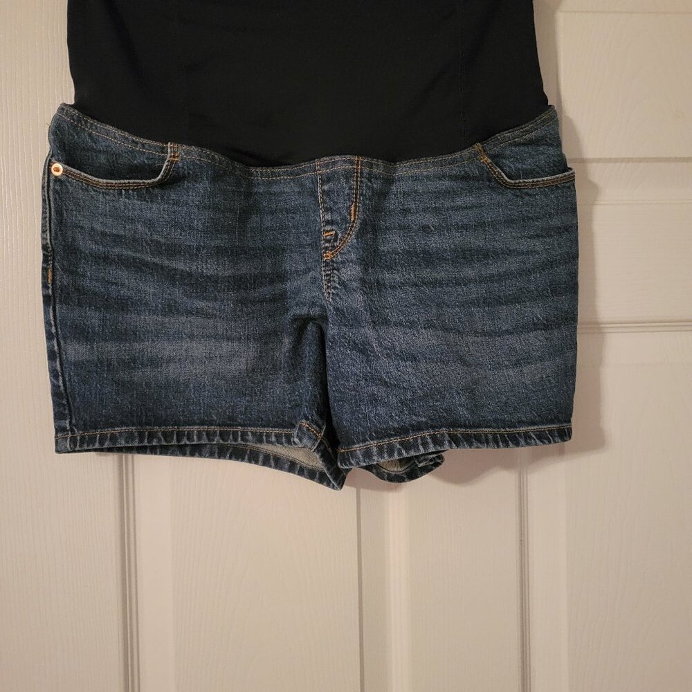 Isabell maternity shorts